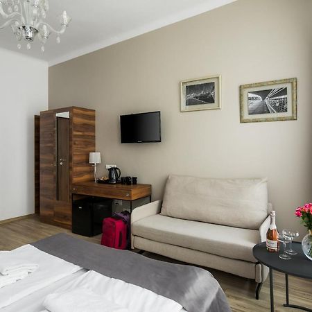 G12 Aparthotel Krakow Bagian luar foto